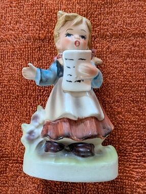 Vintage Inarco Ceramic Singing Choir Girl Figurine